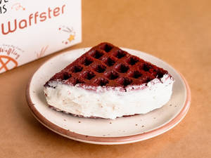 Red Velvet & Cream Cheese Waffle