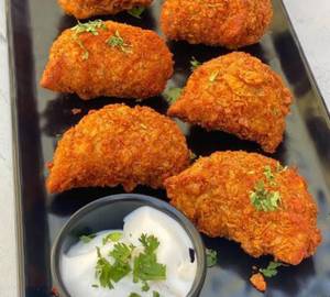 Paneer kurkure momos                            