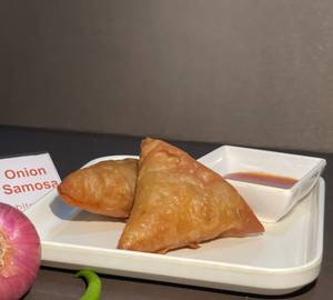 Onion samosa [2 pcs]