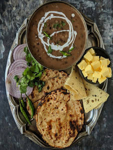 Dal Makhni + 2 Butter Roti