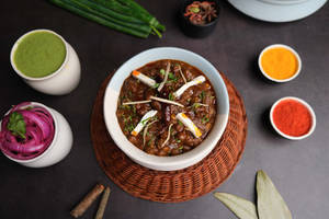 Pindi Chole With 4 Rumali Roti
