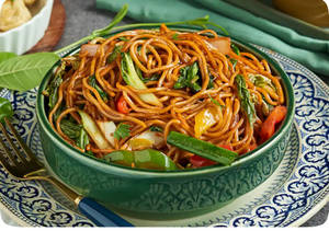 Shanghai Noodles ( With Hot Garlic Sauce )