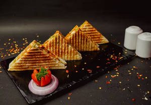 Chilli Chaap Sandwich