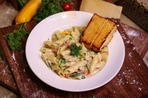Cheese Garlic Pasta