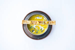 Curried Pumpkin & Coconut Soup ( Vegan )