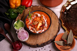 Masala Paneer With 4 Rumali Roti