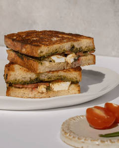 Tomato Mozzarella Sandwich