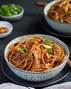 Pork Chilli Garlic Noodles (spicy)