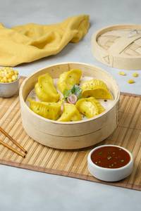 Steamed Chicken Corn & Cheese with Momo Chutney