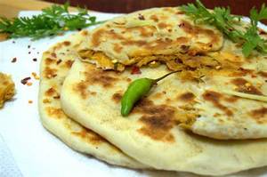 Chicken  stuffed naan