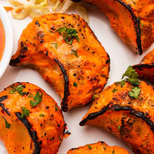 Paneer Tandoori Momos [6 Pcs]