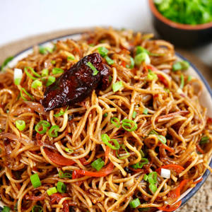 Veg Chilli Garlic Noodle