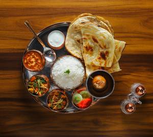 Haveli Special Thali [Serves 1-2]
