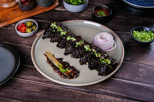 Tandoori Black Belt Paneer Momo