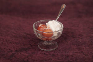 Gulab Jamun With Ice Cream