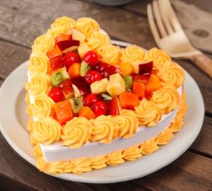 Vanilla Fruit Cake - Heart Shape Cake
