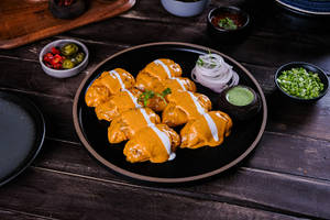 Tandoori Tagda Toofani Paneer Momo