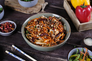 Veg Chilli Garlic Noodles
