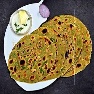 Aloo Methi Paratha