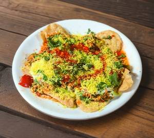 4 Papdi Chaat + 16 pcs Pani Puri