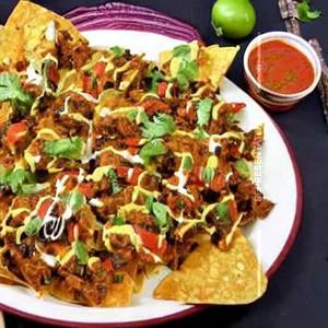 Sukhi Loaded Chicken Nachos