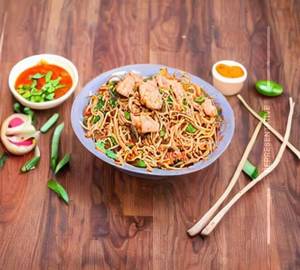 Schezwan Chicken Hakka Noodles