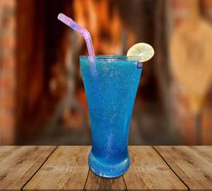Blue lagoon mojito