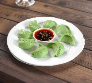 Mix Veg Momos & Red Chilli sauce [ 6 Pieces ]