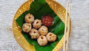 Veg schezwan momos