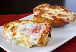 Cheese And Tomato Garlic Bread