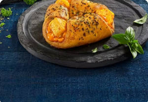 Cheesy Paneer Parcel