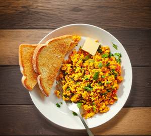 Egg bhurji [2 pieces] with  bread  [4 pieces]