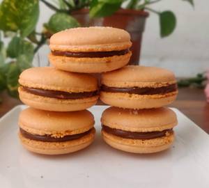 Salted Caramel Macaron ( Contains Egg)