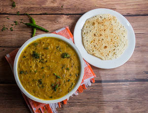 Dal Khichdi With Papad Fry