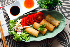 Veg Spring Roll + Special Tea