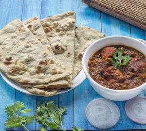 Chicken Kadai With 2 Roti