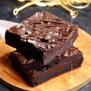 BROWNIE CAKE