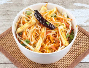 Veg Hakka Noodles