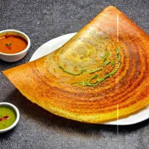 Mysore Butter Paneer Dosa