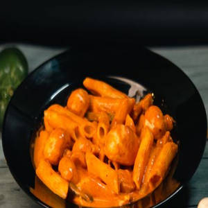 Veg Tangy Arabiatta Penne Pasta