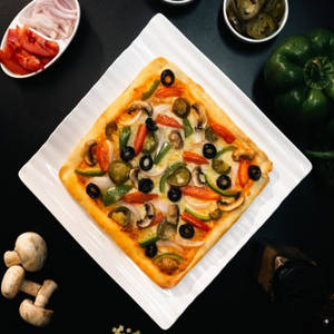 Veg World Pizza