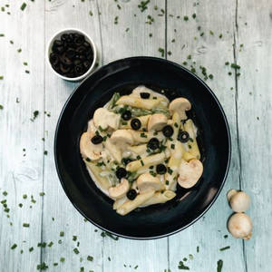 Non-veg Cream Of Mushroom Pasta