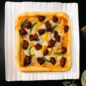 Peppy Chicken Pizza