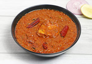 Mutton Varutharacha Curry