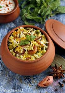 Hyderabadi Veg Biryani (spicy)