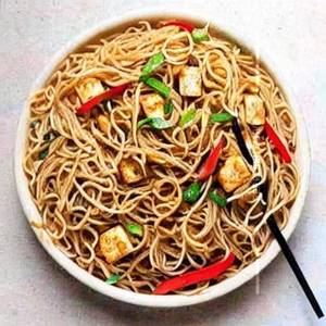 Paneer Hakka Noodles
