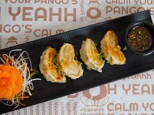 Chicken Gyoza (4 Pcs)