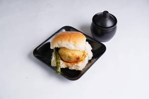 Mumbai Vada Pav
