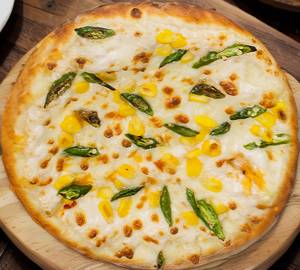Spicy Corn Capsicum Pizza