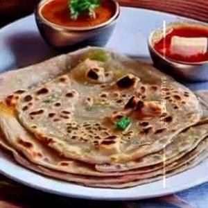 Lachedar Paratha